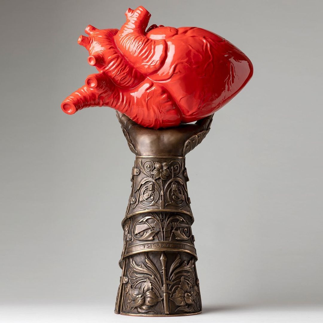 Surrealistic Figure Sculptures By Volodymyr Tsisaryk (20)