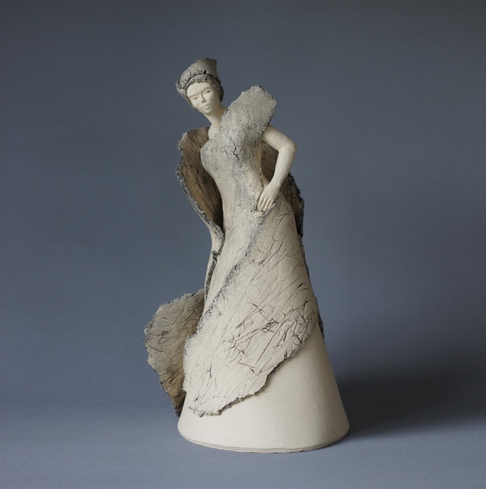 Delicate Female Ceramic Sculptures By Jeanne Sarah Bellaiche (1)