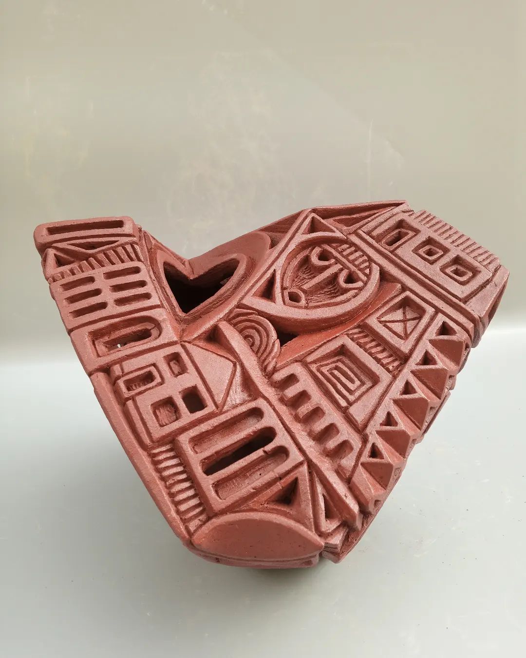 African Identity, Marvelous Ceramic Sculptures By Djakou Kassi Nathalie (7)