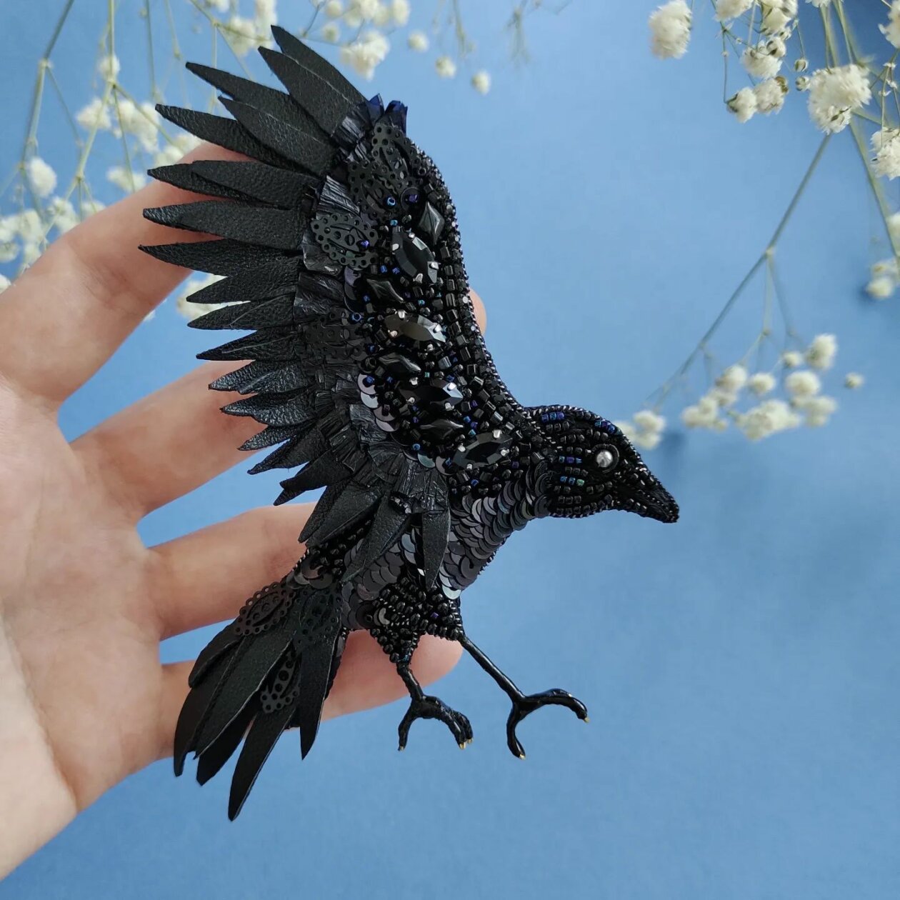 Marvelous Figurative Beaded Jewelry By Irina Nachatova (12)