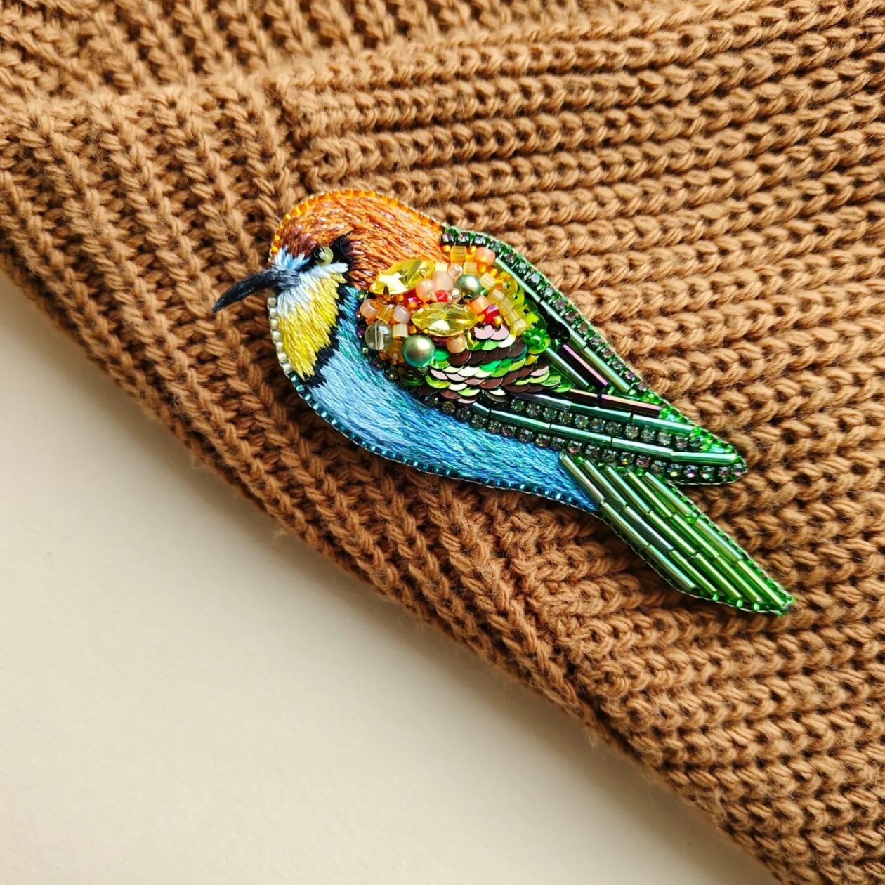 Marvelous Figurative Beaded Jewelry By Irina Nachatova (23)