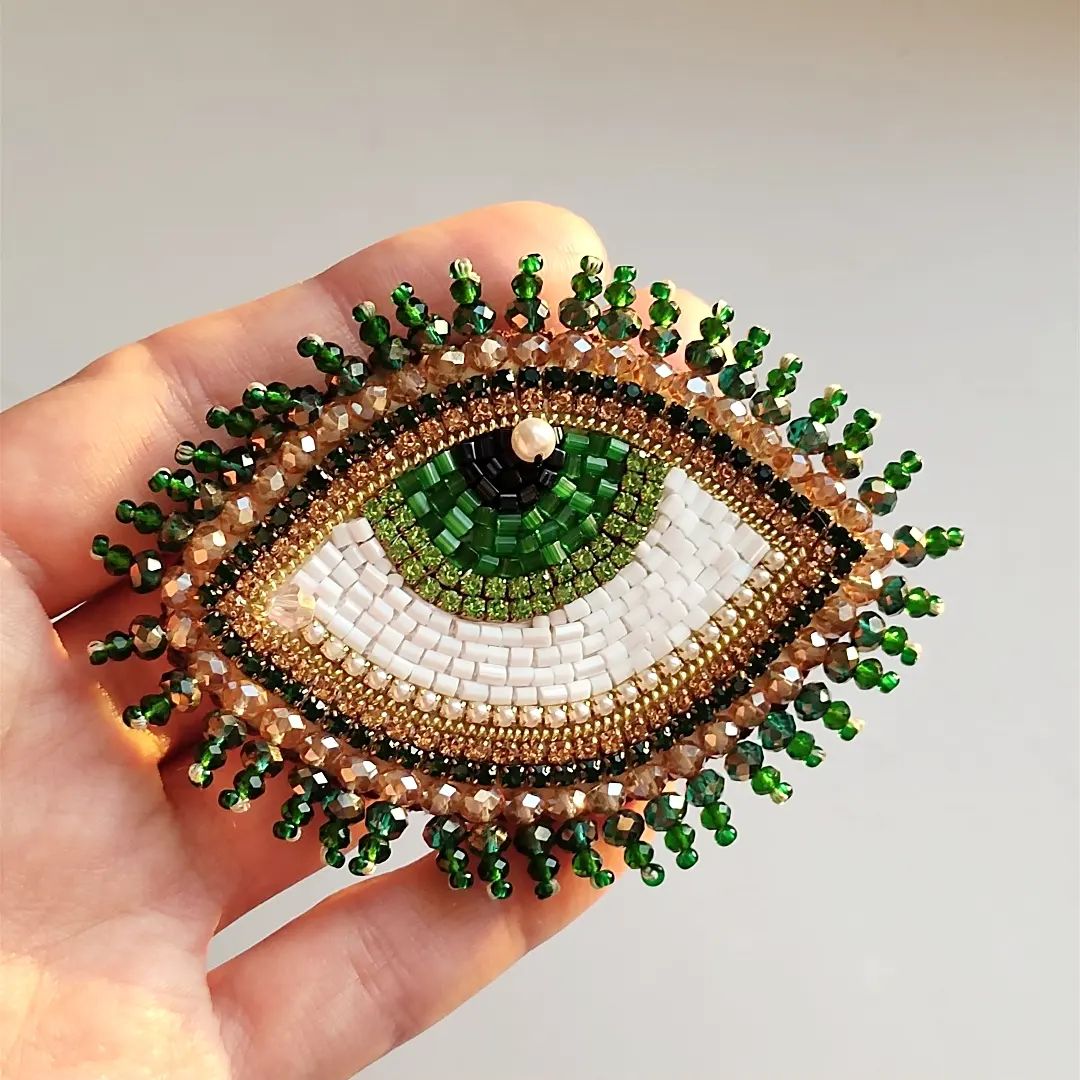 Marvelous Figurative Beaded Jewelry By Irina Nachatova (3)