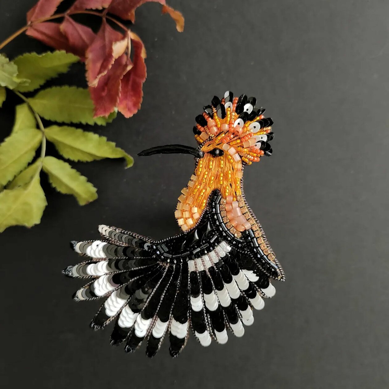 Marvelous Figurative Beaded Jewelry By Irina Nachatova (7)