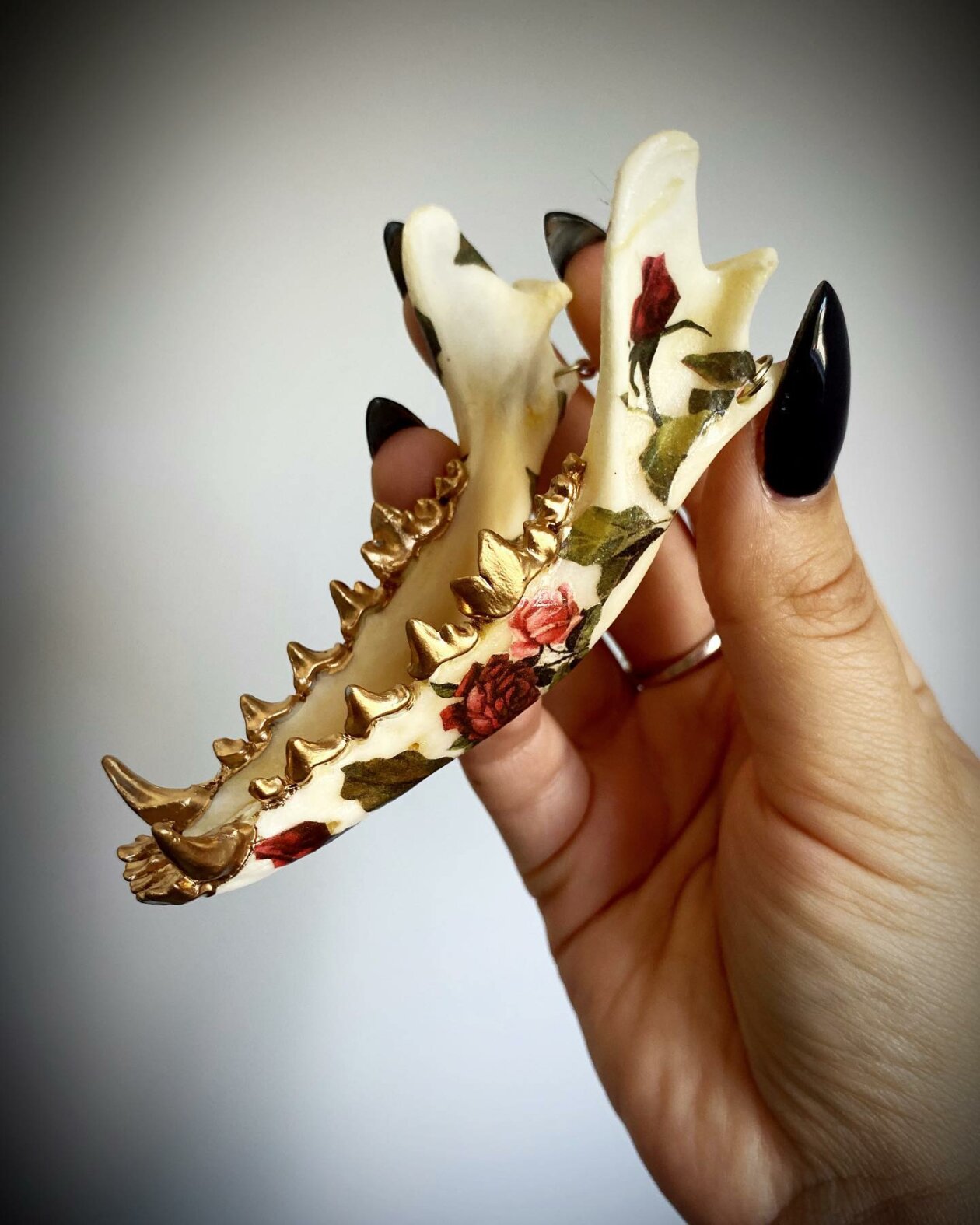 The Floral Decorated Bone And Skull Art Of Emmanuelle Jobidon (26)