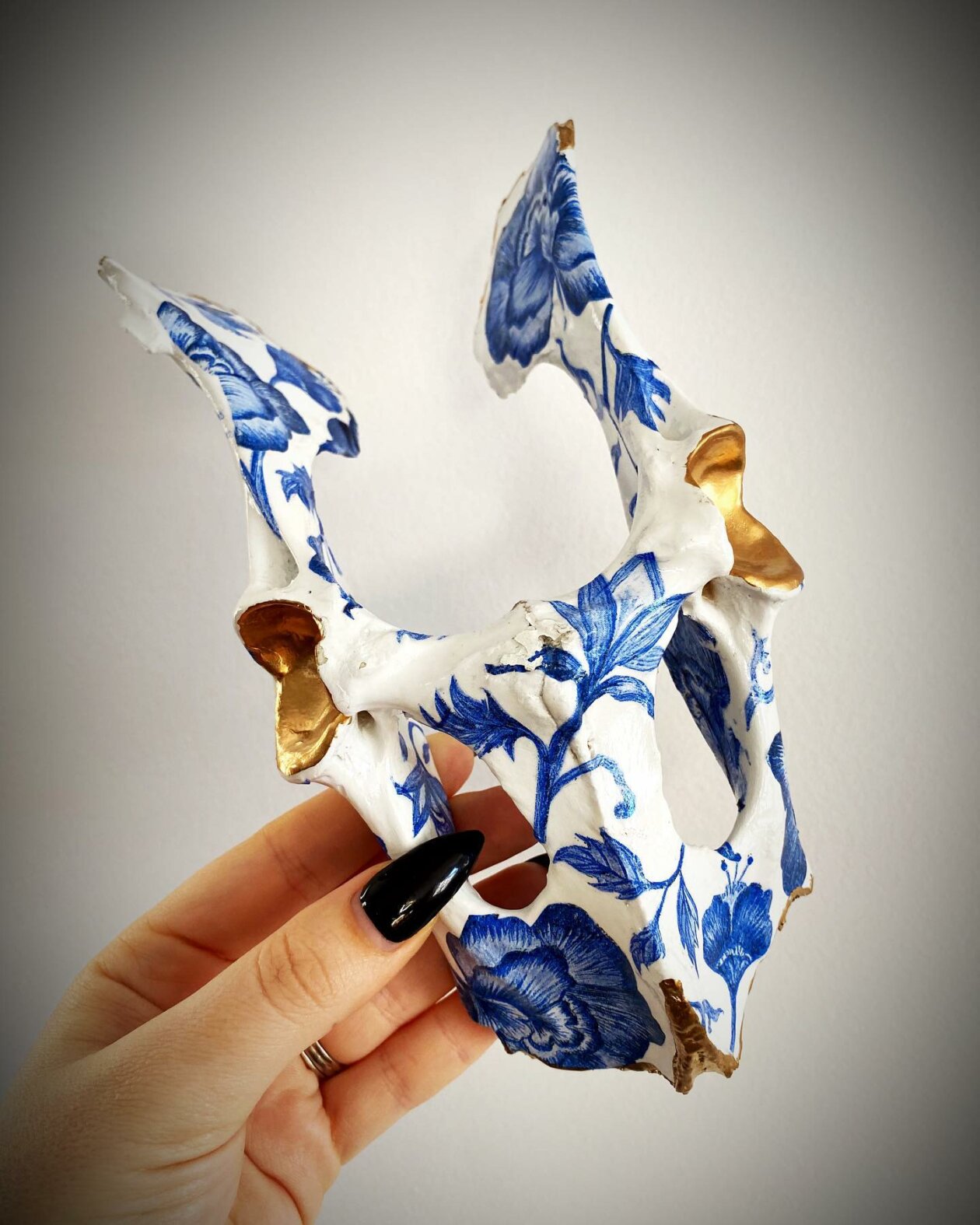 The Floral Decorated Bone And Skull Art Of Emmanuelle Jobidon (29)