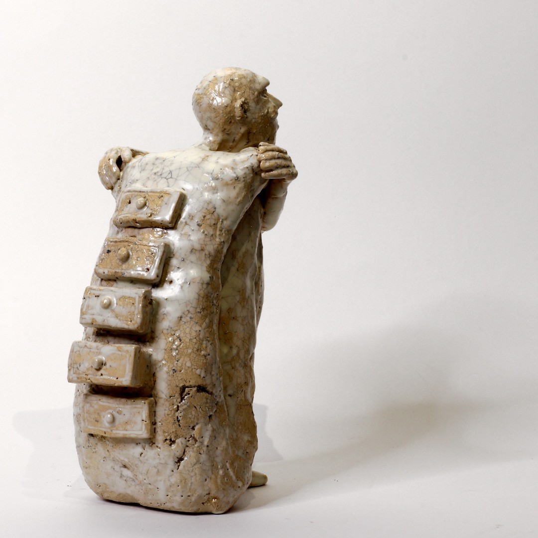 Surreal Figurative Sculptures By Arek Szwed 12