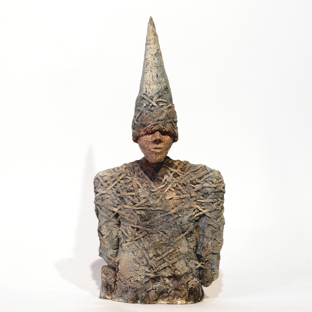 Surreal Figurative Sculptures By Arek Szwed 25