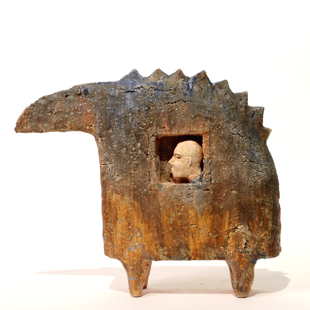 Surreal Figurative Sculptures By Arek Szwed 8