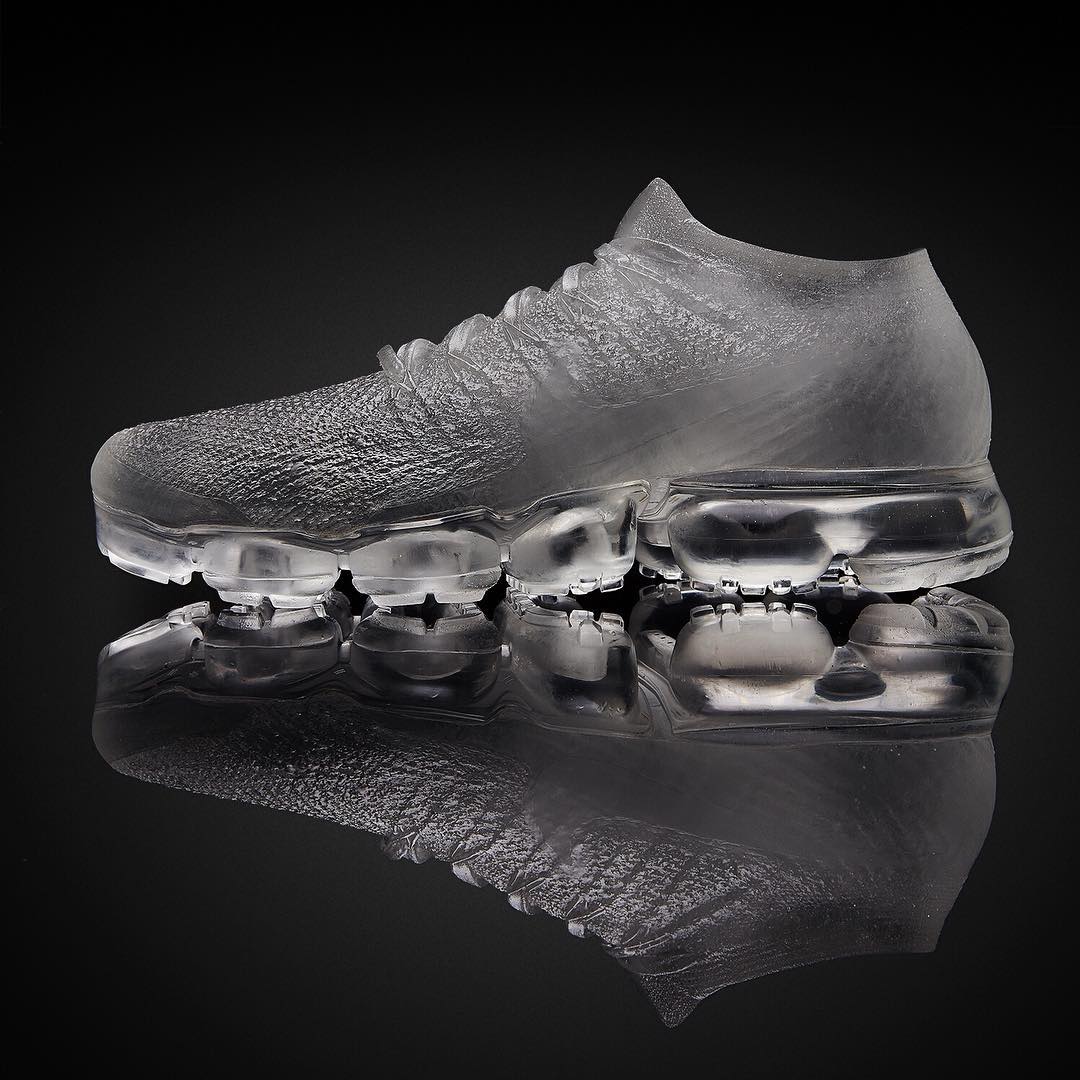 Clear Resin Sculptures Of Clothes And Objects By Chris Bakay (1)