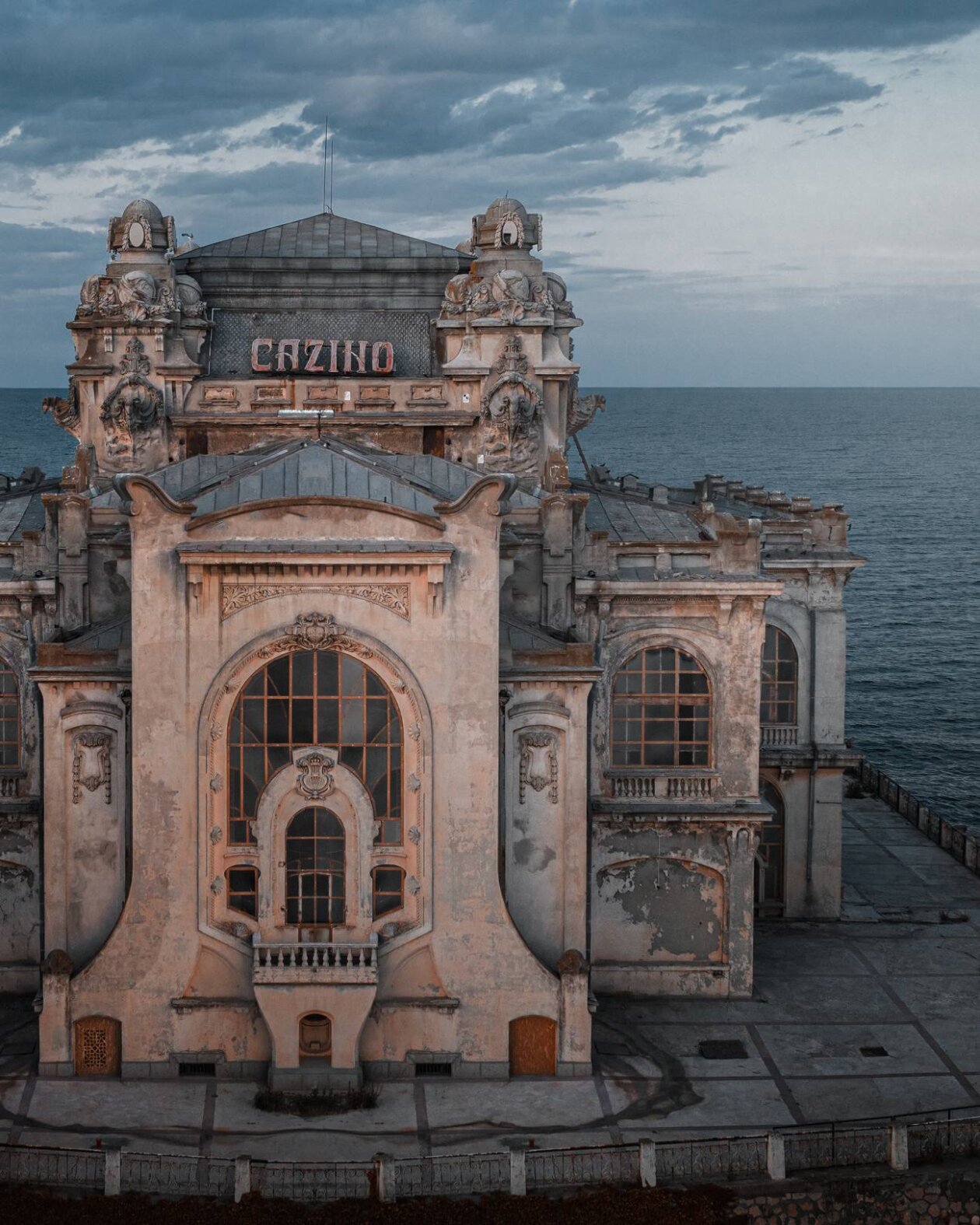 Expired Architecture, A Photography Series By Dimitar Karanikolov (4)