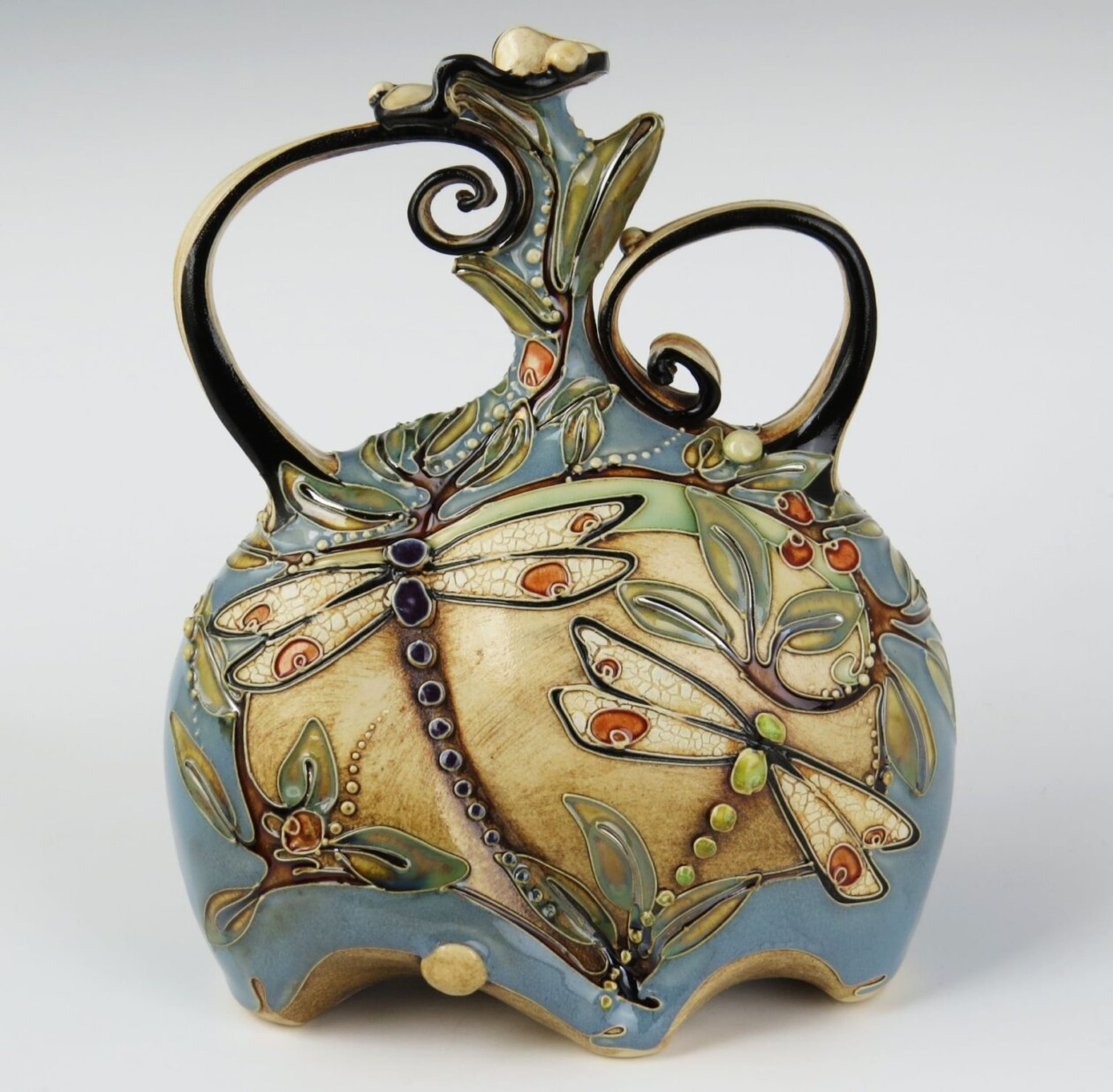 Surrealistic Organic Inspired Vessels By Carol Long (19)