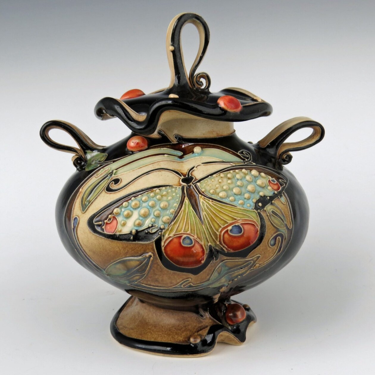 Surrealistic Organic Inspired Vessels By Carol Long (24)