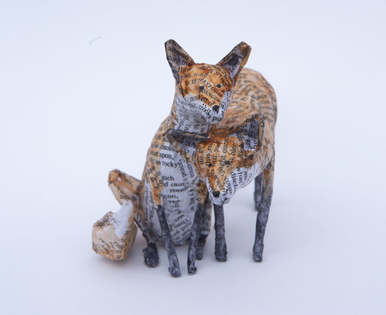 Wonderful Animal Papier Mâché Sculptures By Diana Parkhouse (5)