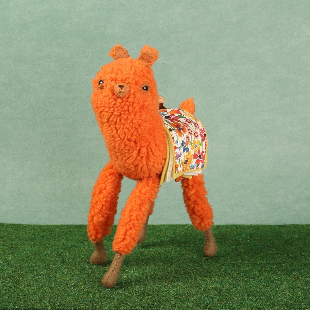 Cute Sculptural Textile Dolls By Cat Rabbit (18)