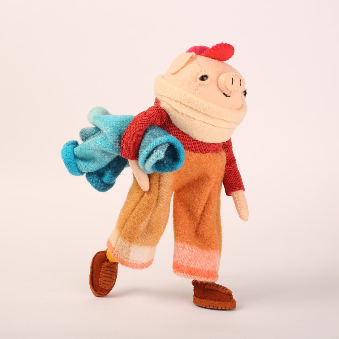 Cute Sculptural Textile Dolls By Cat Rabbit (20)