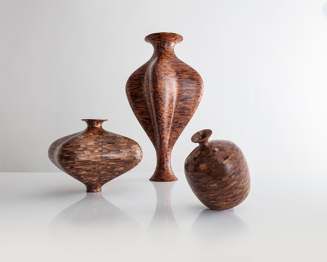 Elegant Sculptural Objects And Furniture By Richard Haining (1)