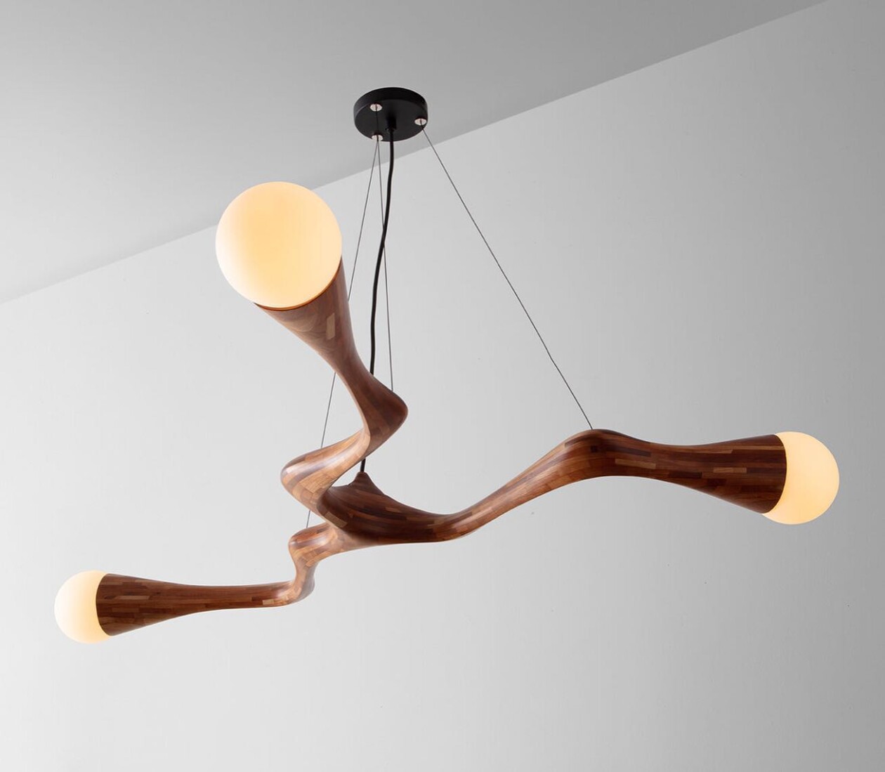 Elegant Sculptural Objects And Furniture By Richard Haining (6)