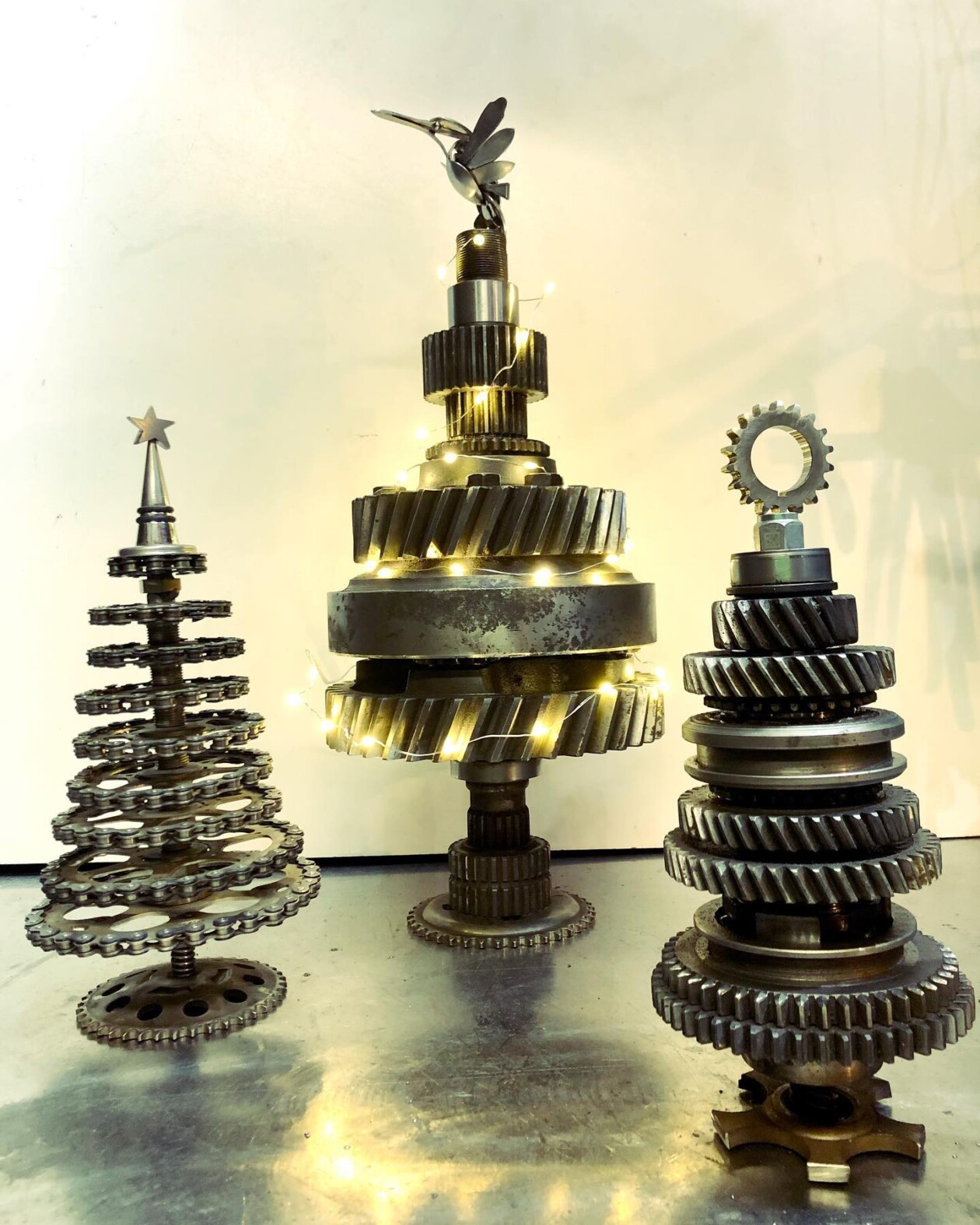 Fantastic Figurative Scrap Metal Sculptures By János Barta (17)