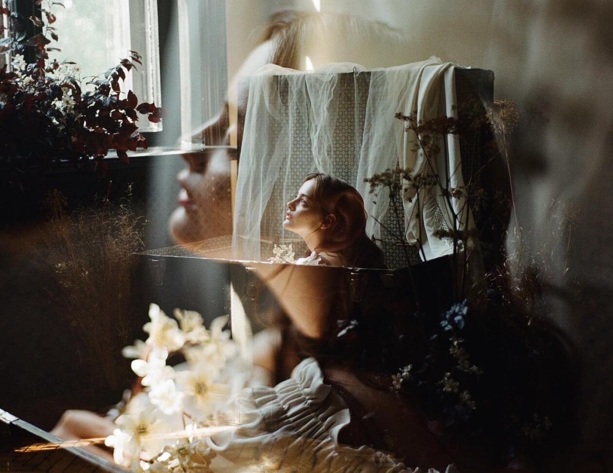 Ethereal Female Portraits By Xenie Zasetskaya (12)