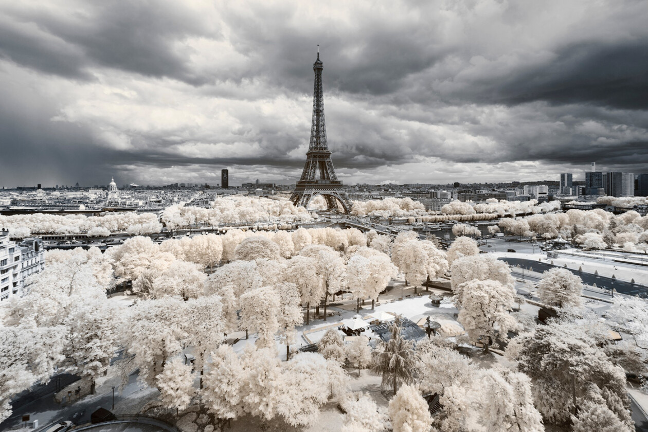 Invisible Paris, A Fantastic Infrared Photography Series By Pierre Louis Ferrer (2)