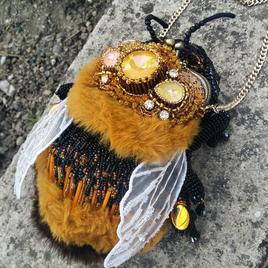 Intricate And Whimsical Hand Embroidered Felted Bags By Alena Kova (30)