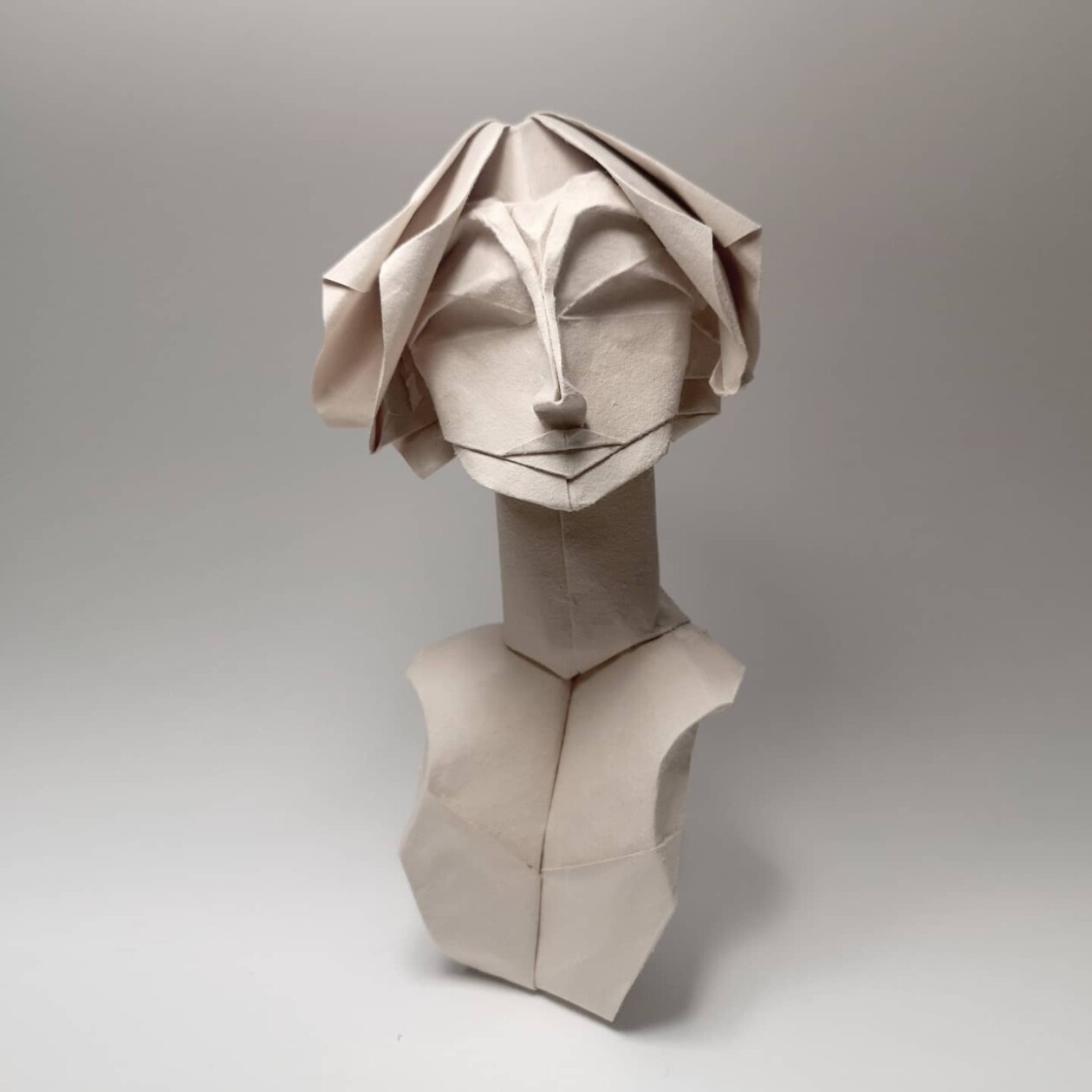 Amazingly Intricate Sculptural Portraits Made From Single Pieces Of Paper By João Charrua (9)