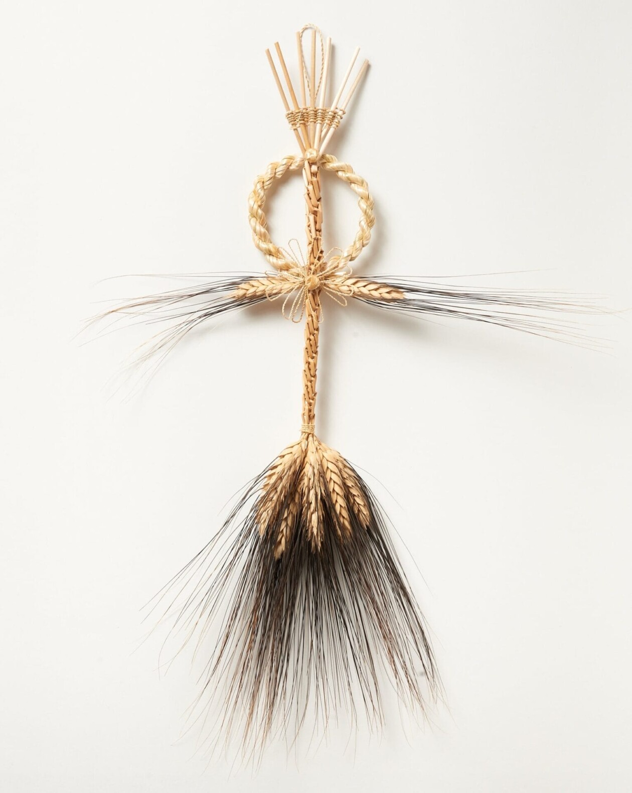 Ancient Harvest Rituals, Symbolist Rye Sculptures By Emma Bruschi (2)
