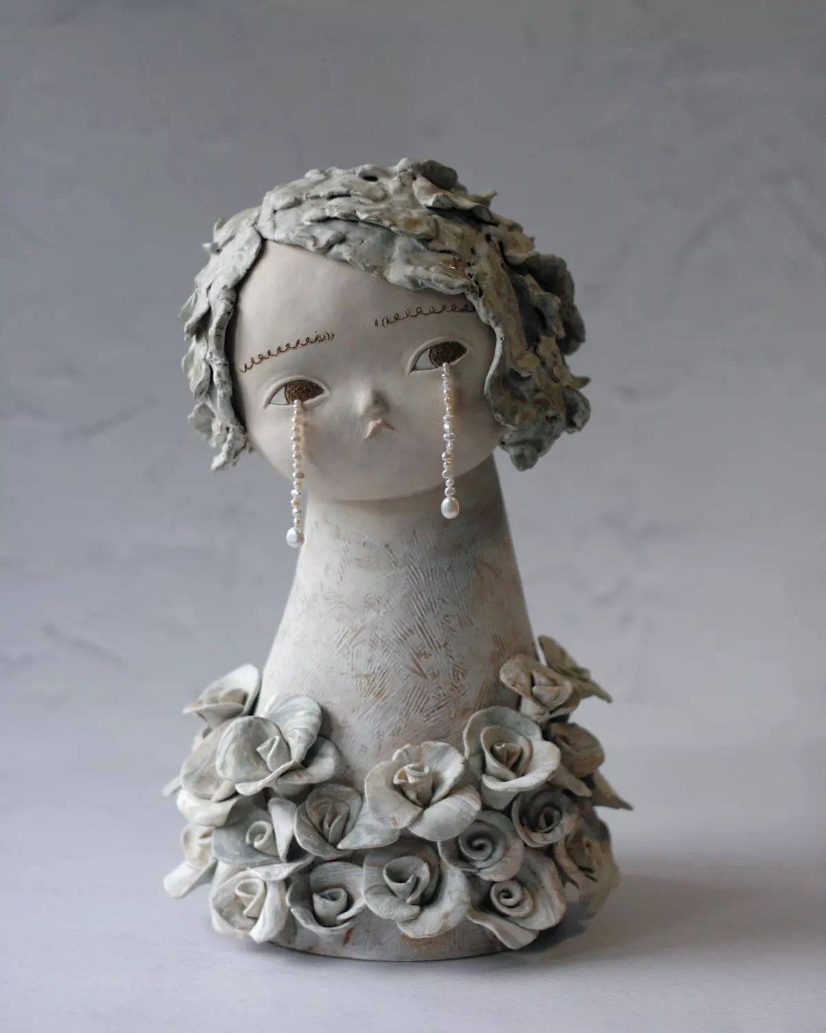 Delicate Ceramic Sculptures Of Figures Crying Pearls By First Of May Studio (1)