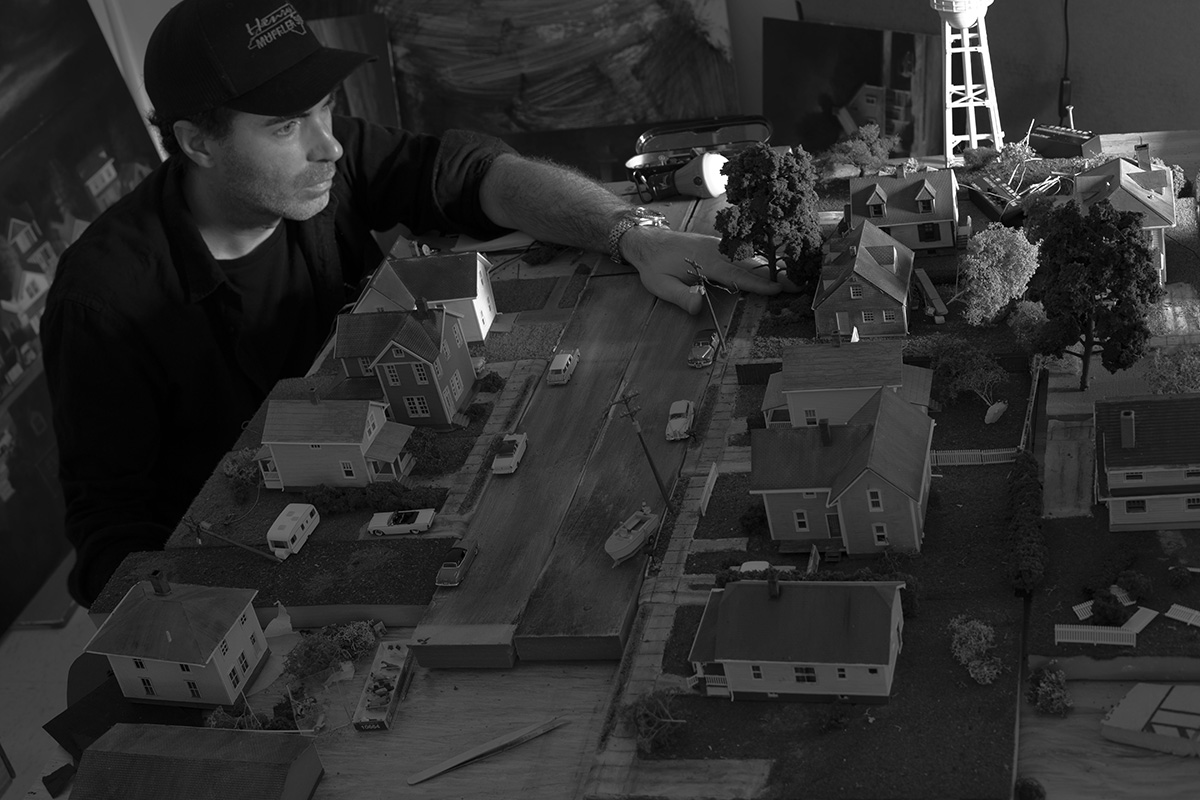 Delightful Oil Paintings Of Miniature Suburban Scenes By Alberto Ortega (12)