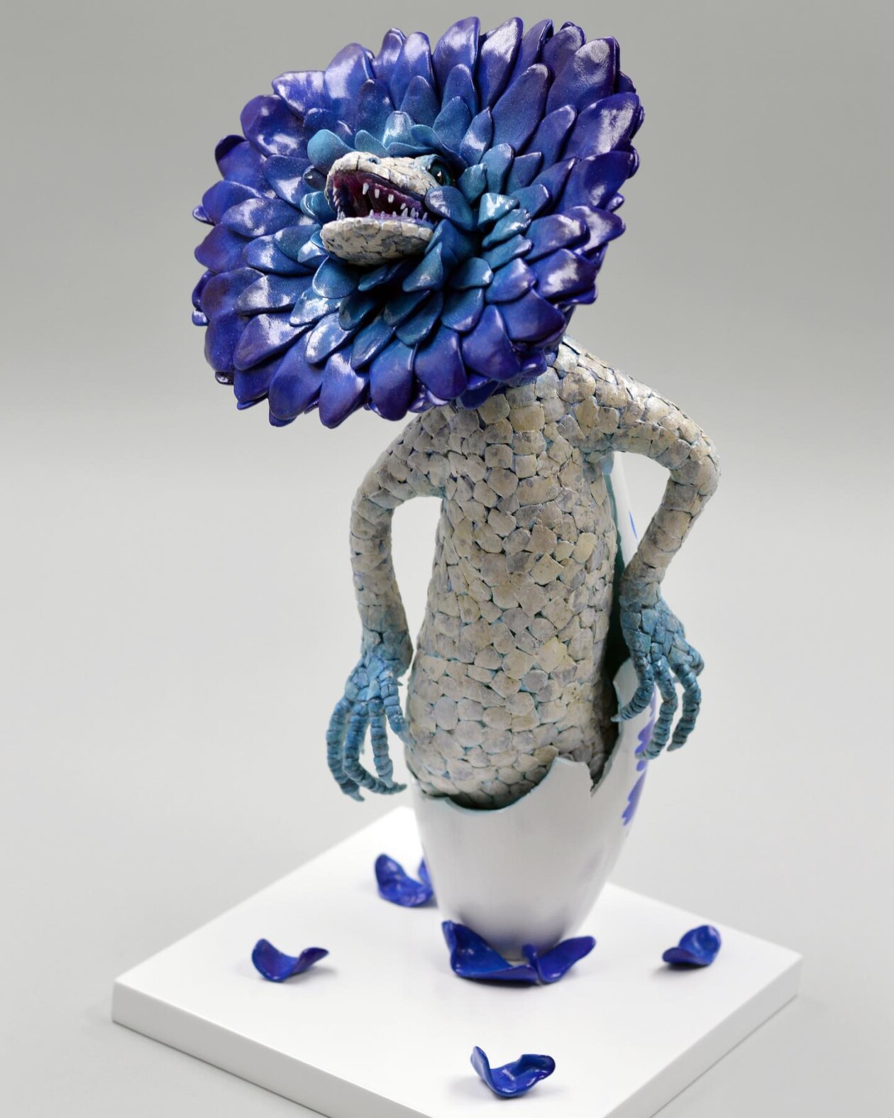 Fantastic Eggshell Sculptures Of Earth's Most Ancient Denizens By Sarah Lee (3)