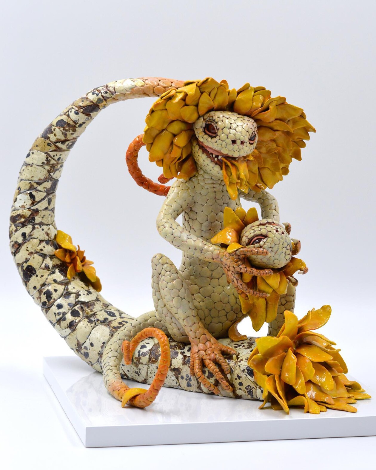 Fantastic Eggshell Sculptures Of Earth's Most Ancient Denizens By Sarah Lee (9)