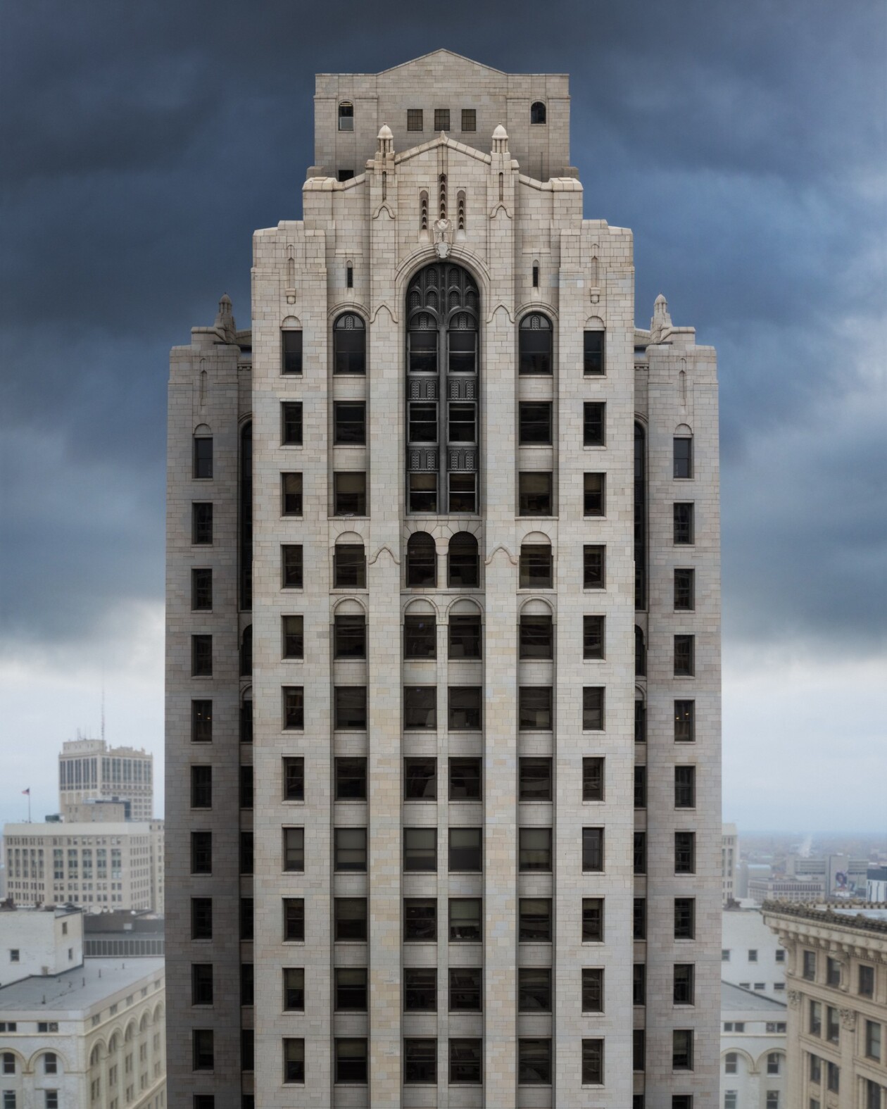 Formidable Drone Photographs That Celebrate The Beauty Of Historic High Rise Buildings In The Us By Chris Hytha (1)