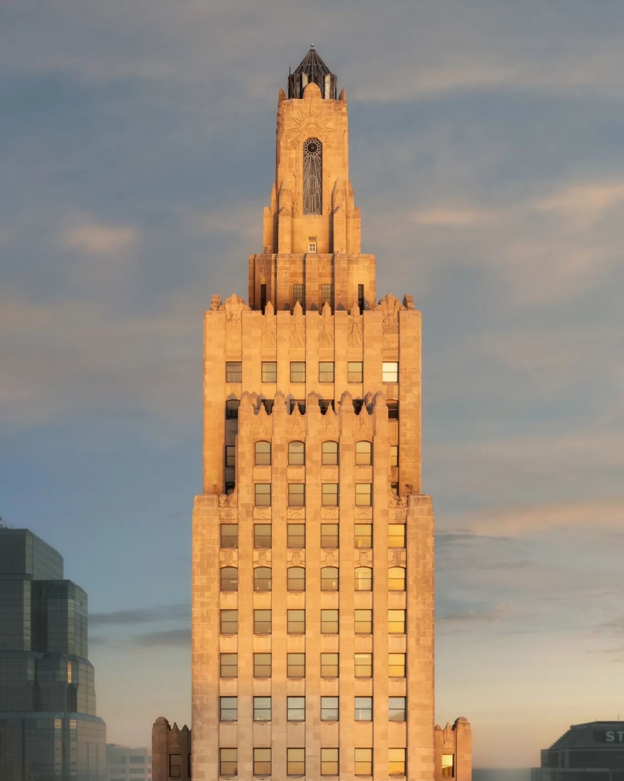 Formidable Drone Photographs That Celebrate The Beauty Of Historic High Rise Buildings In The Us By Chris Hytha (16)