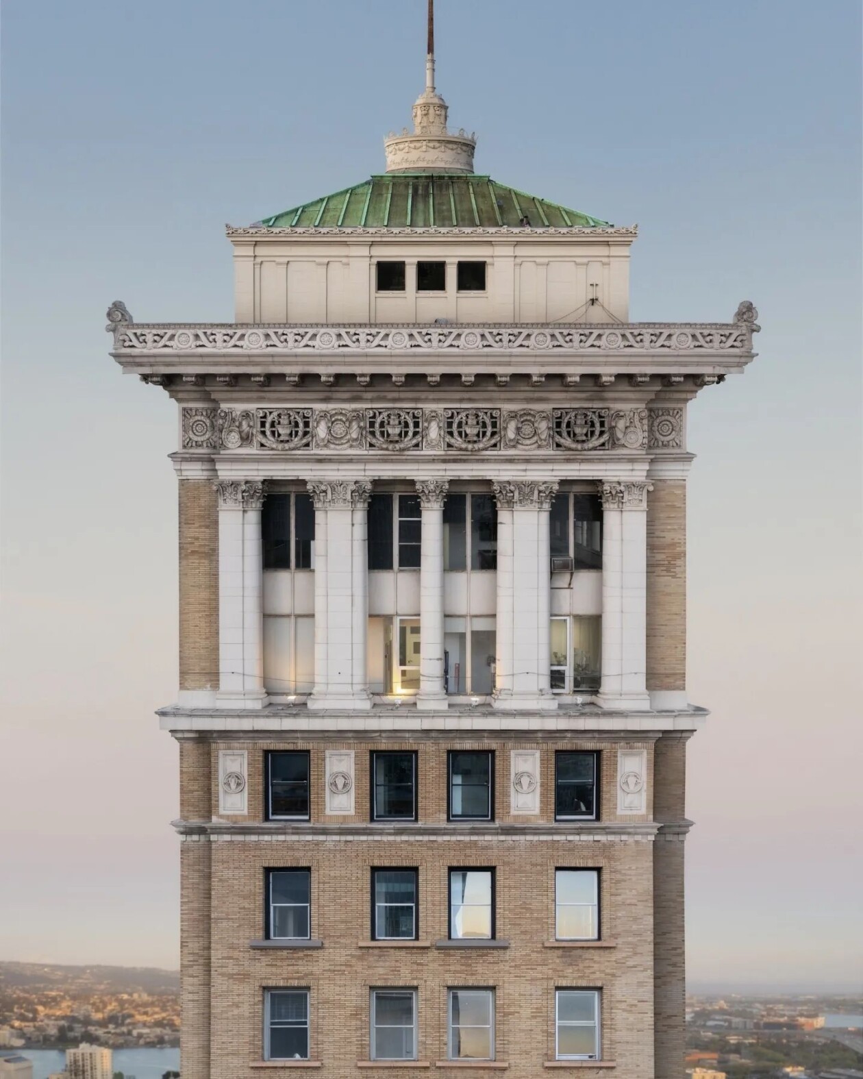 Formidable Drone Photographs That Celebrate The Beauty Of Historic High Rise Buildings In The Us By Chris Hytha (5)