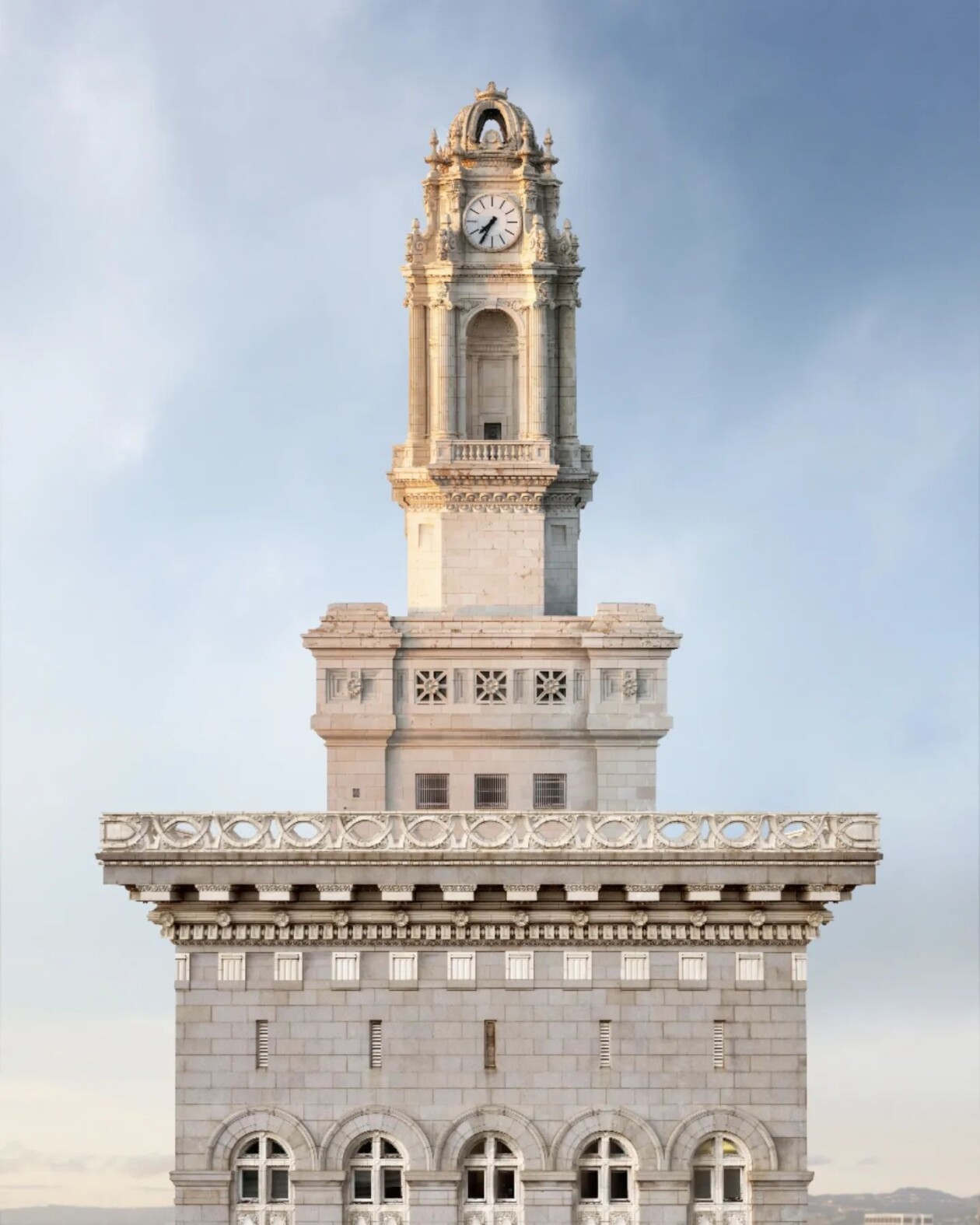Formidable Drone Photographs That Celebrate The Beauty Of Historic High Rise Buildings In The Us By Chris Hytha (6)