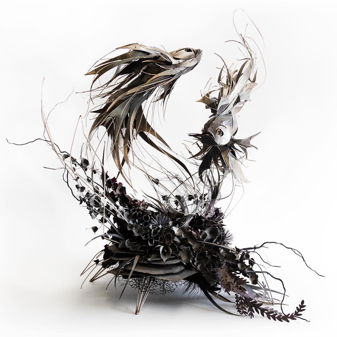 Magnificent Metallic Animal Sculptures Made With Sweeping Lines By Georgie Seccull (5)