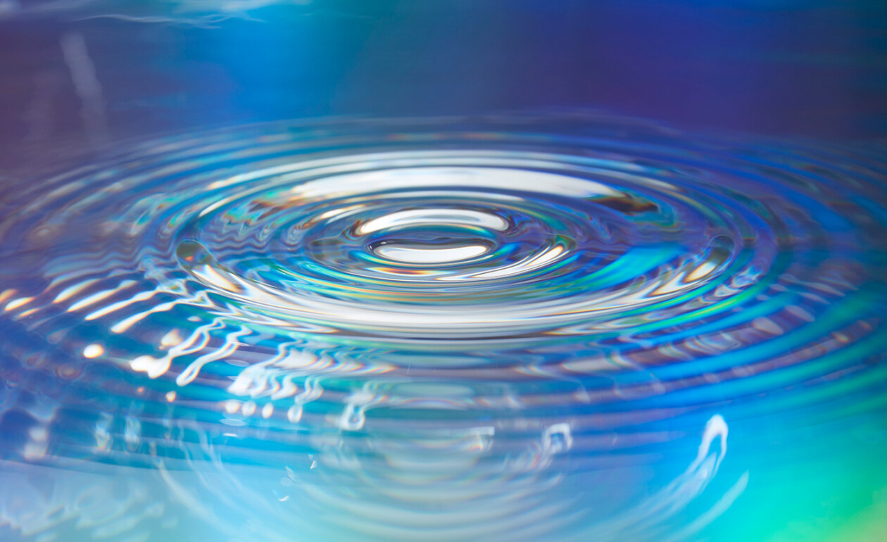 Mesmerizing Photos Of Iridescent Water Ripples By Sue Hsueh (6)