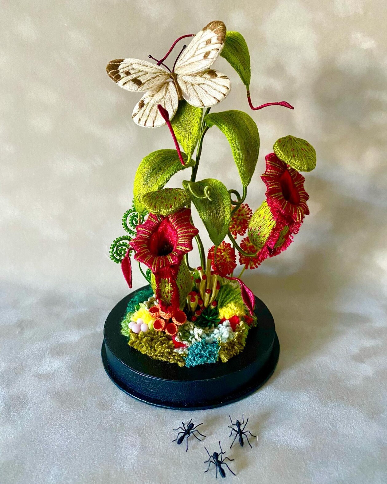 Meticulous And Absolutely Stunning Three Dimensional Embroideries By Pienisieni (17)