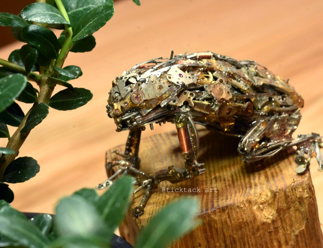 Spare Parts Of Clocks And Glasses Upcycled Into Incredible Animal Sculptures By Megane Tokei Ito (7)