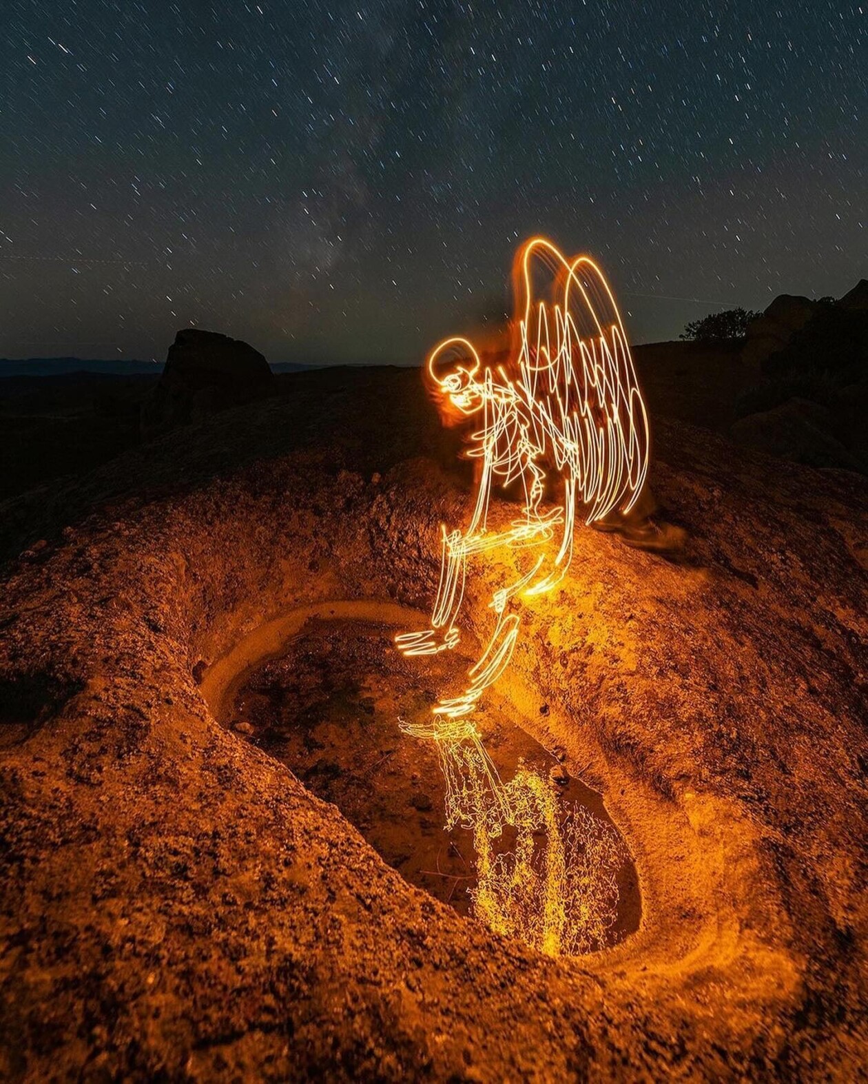 The Hypnotizing Light Painting Photography Of Dariustwin (1)