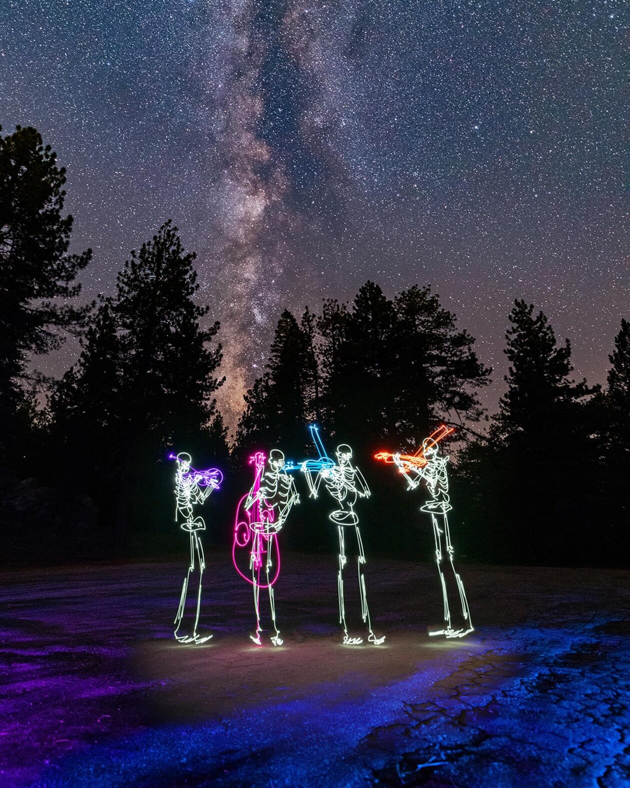 The Hypnotizing Light Painting Photography Of Dariustwin (11)