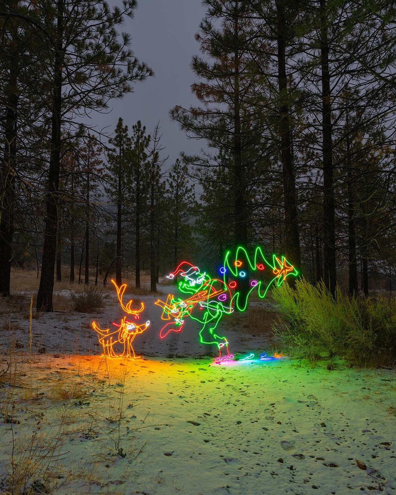 The Hypnotizing Light Painting Photography Of Dariustwin (7)
