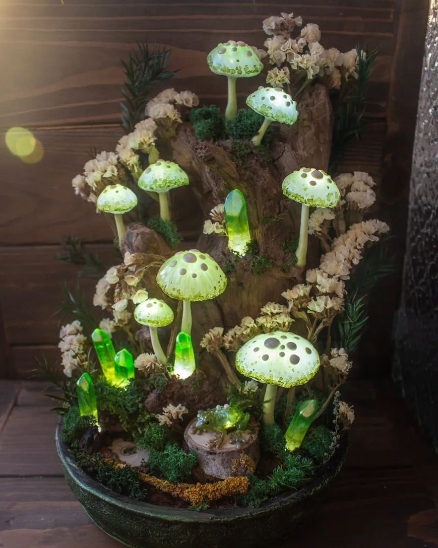 Wonderful Mushroom Lamps With Vivid Colors By Katya Sneg (1)