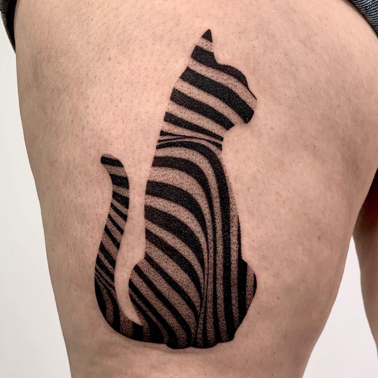 Artist Velco Creates Striking Black And White Tattoos Composed Of Thousands Of Tiny Dots (9)