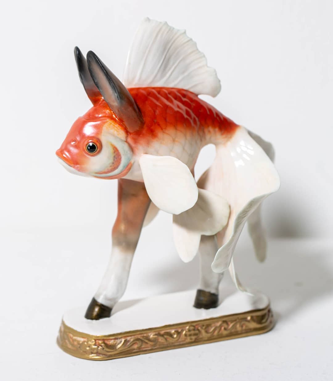 Debra Broz Brings To Life Uncanny Beings By Creating Unexpected Mashups Between Animals, Plants, And Humans (5)