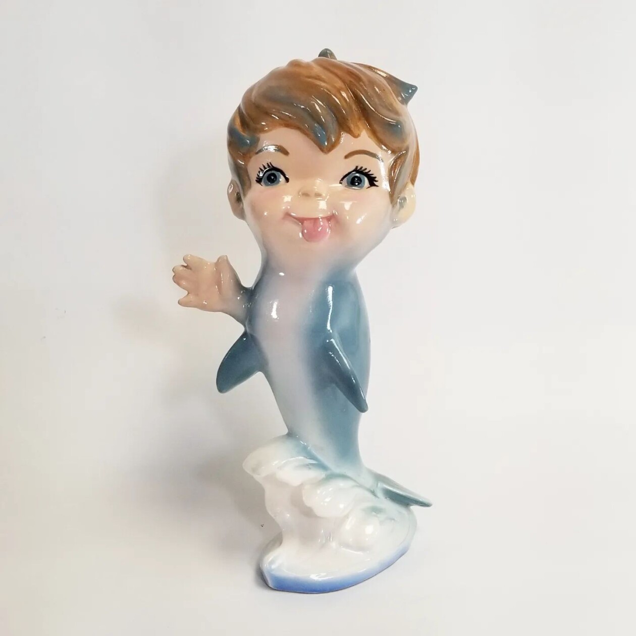 Debra Broz Brings To Life Uncanny Beings By Creating Unexpected Mashups Between Animals, Plants, And Humans (7)