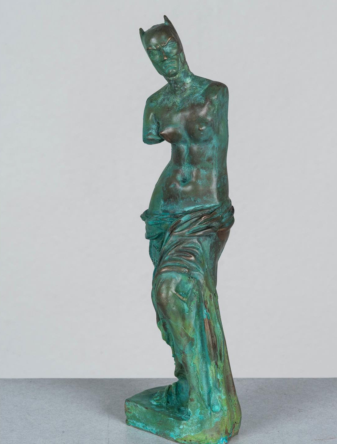 Joshua Goode Blends Ancient Relics With Pop Culture Icons In His Anachronistic Sculptures (14)