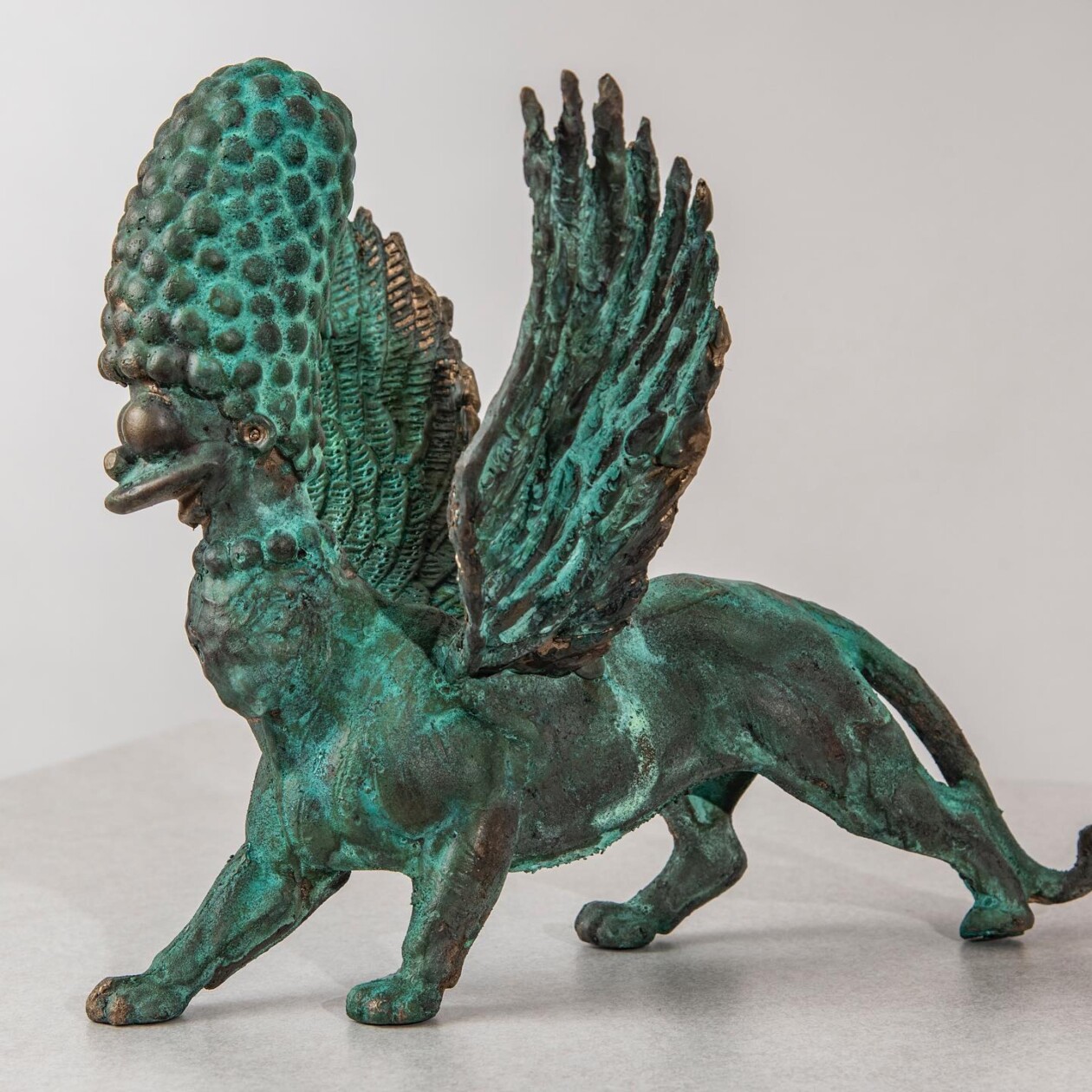 Joshua Goode Blends Ancient Relics With Pop Culture Icons In His Anachronistic Sculptures (29)