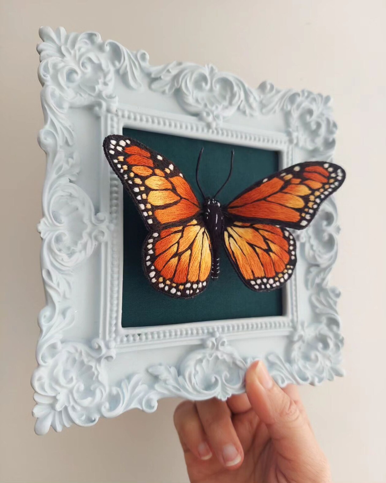 Life Like Three Dimensional Animal Embroideries By Megan Zaniewski (16)