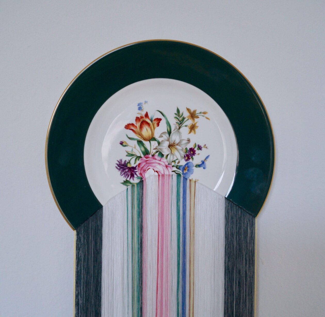 Porcelain And Threads, Intriguing Contemporary Sculptures By Helena Hafemann (3)